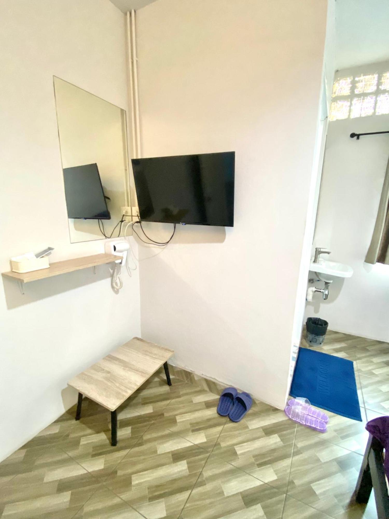 The Alex Hostel Bangkok