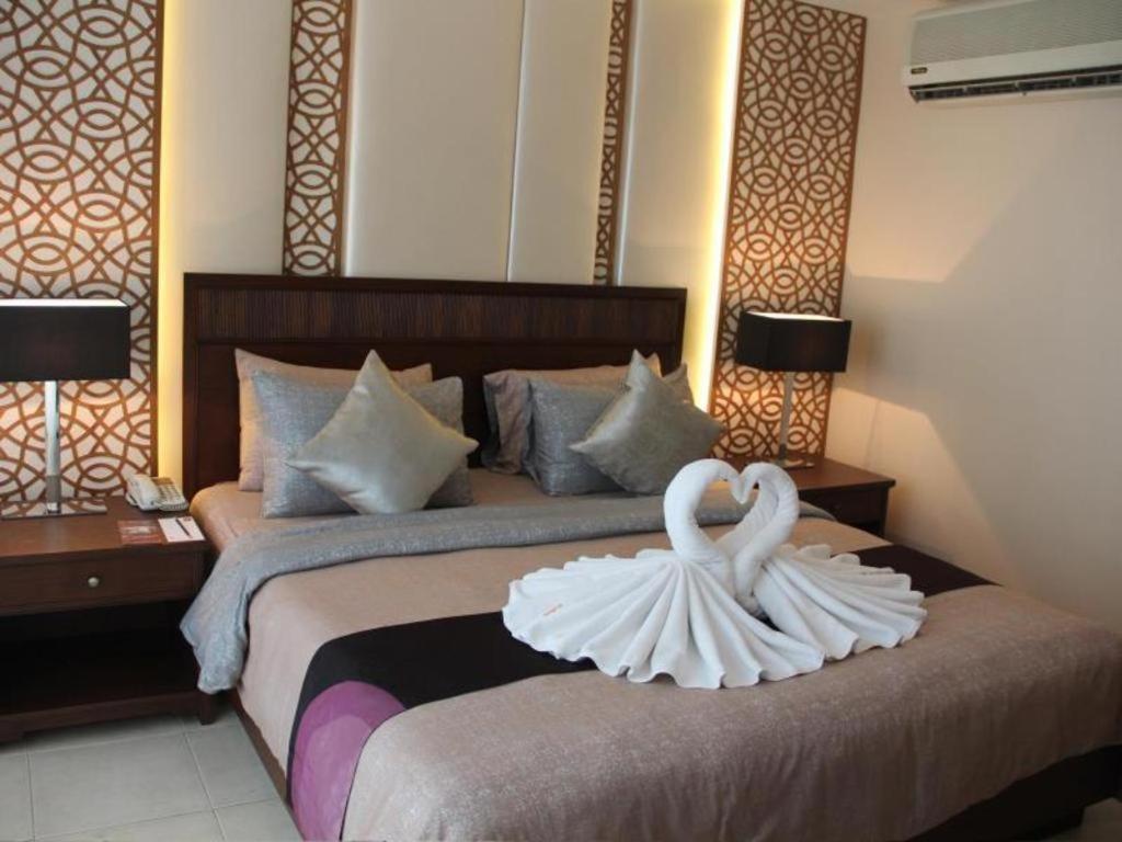 Hotel De Arni 3*