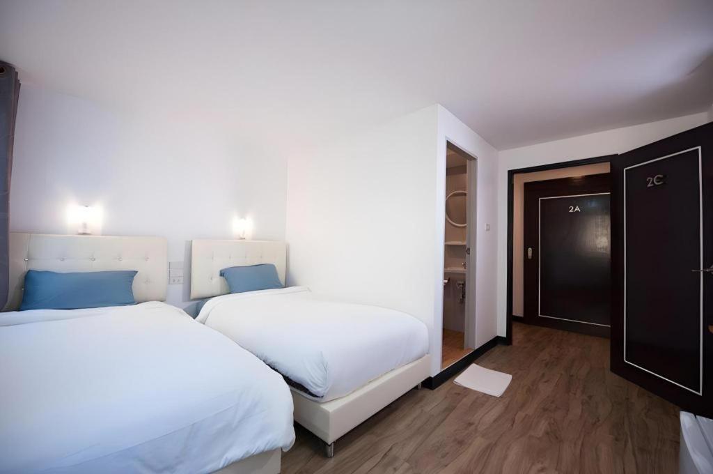 Hoppers Place Donmuang Hostel *