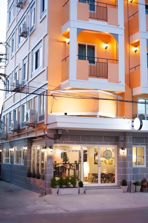 Hostel Hoppers Place Donmuang *