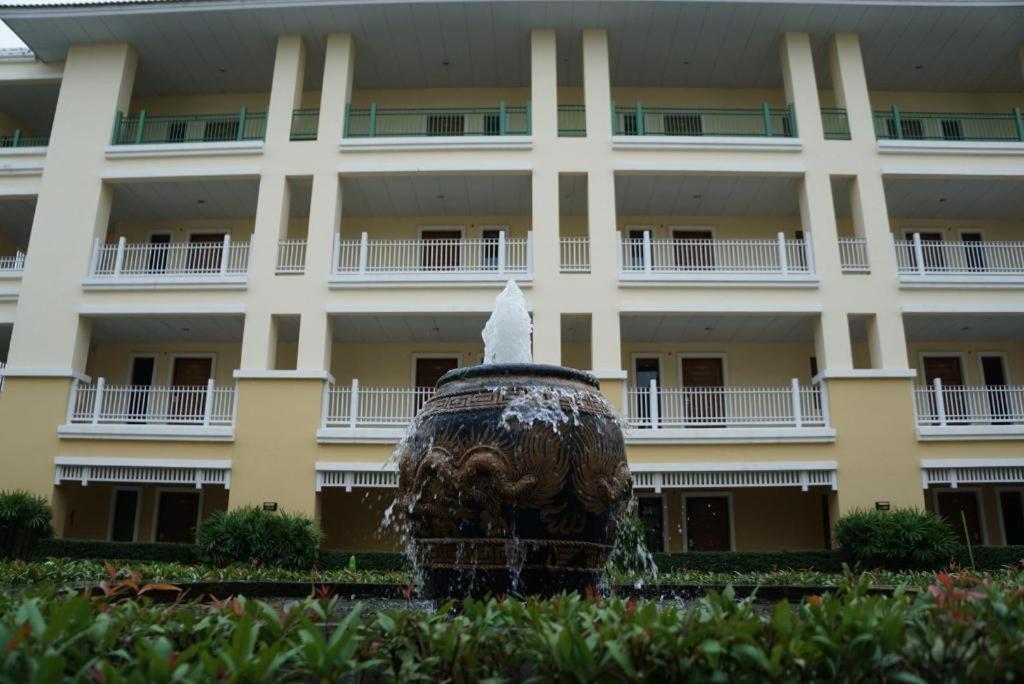 The One Hotel