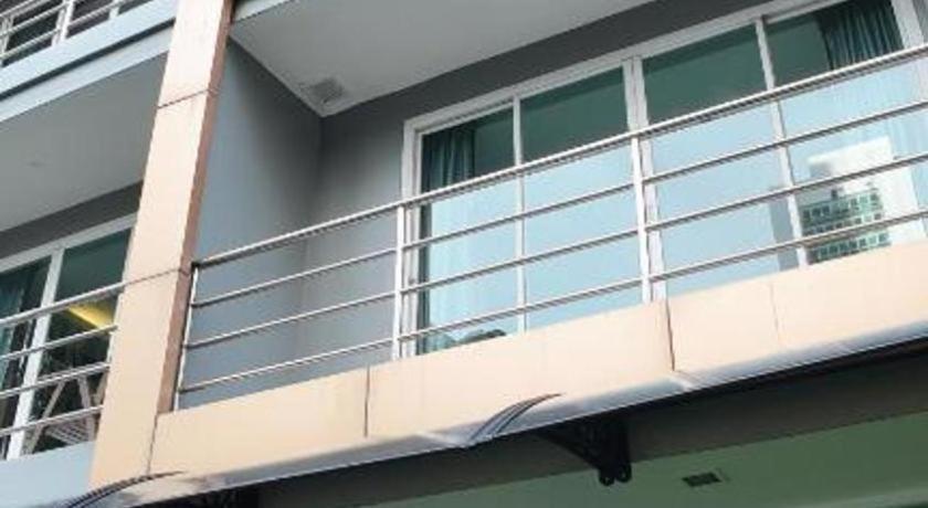 Icheck Residences Sukhumvit 20