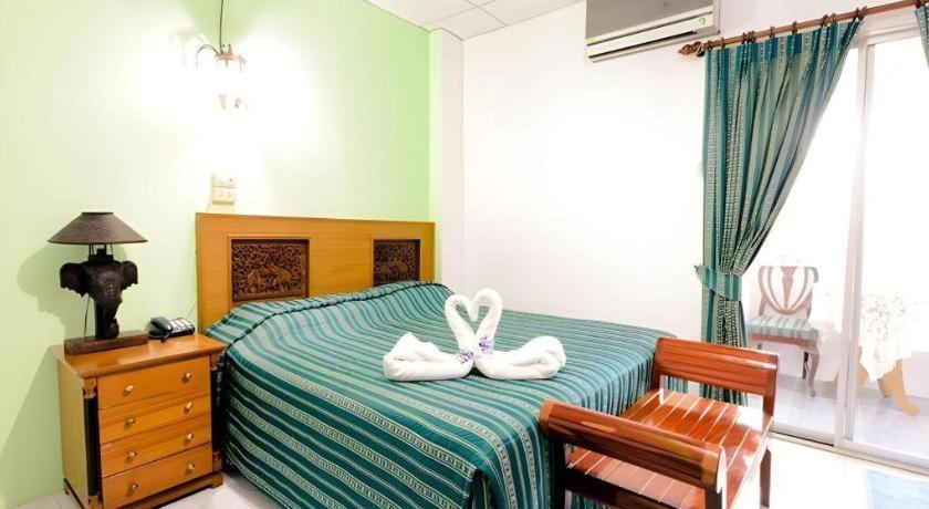 Hotel Sananwan Palace 2*