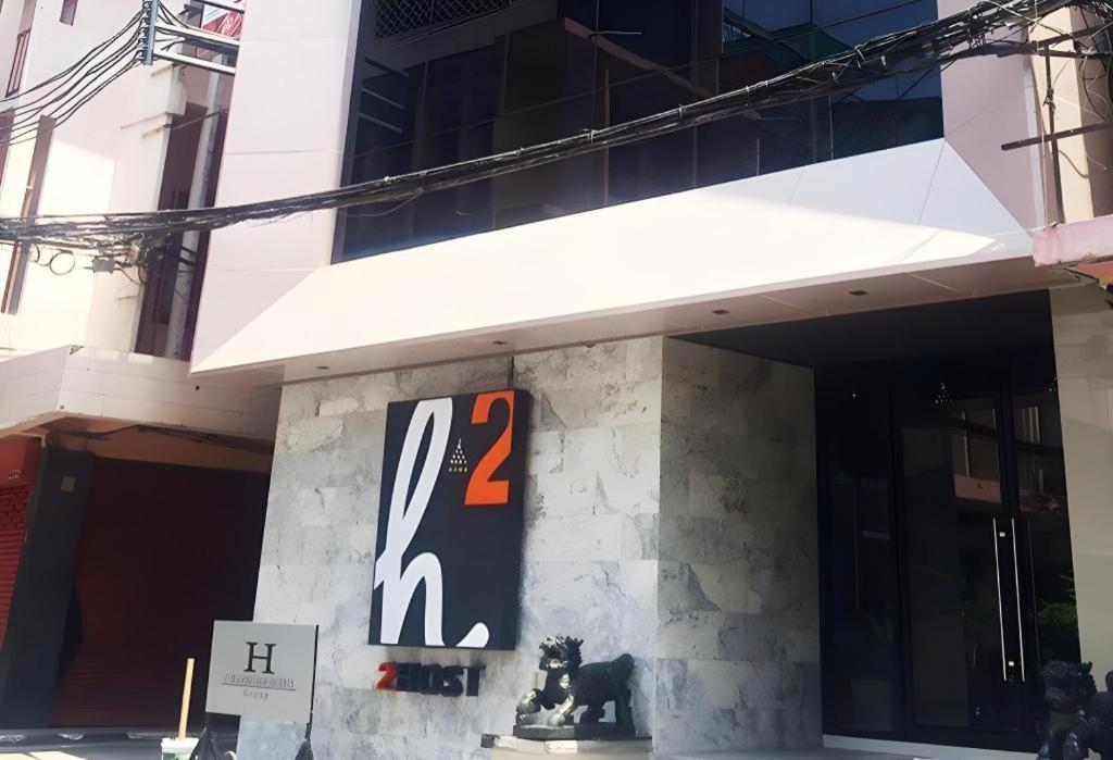 H2 3*