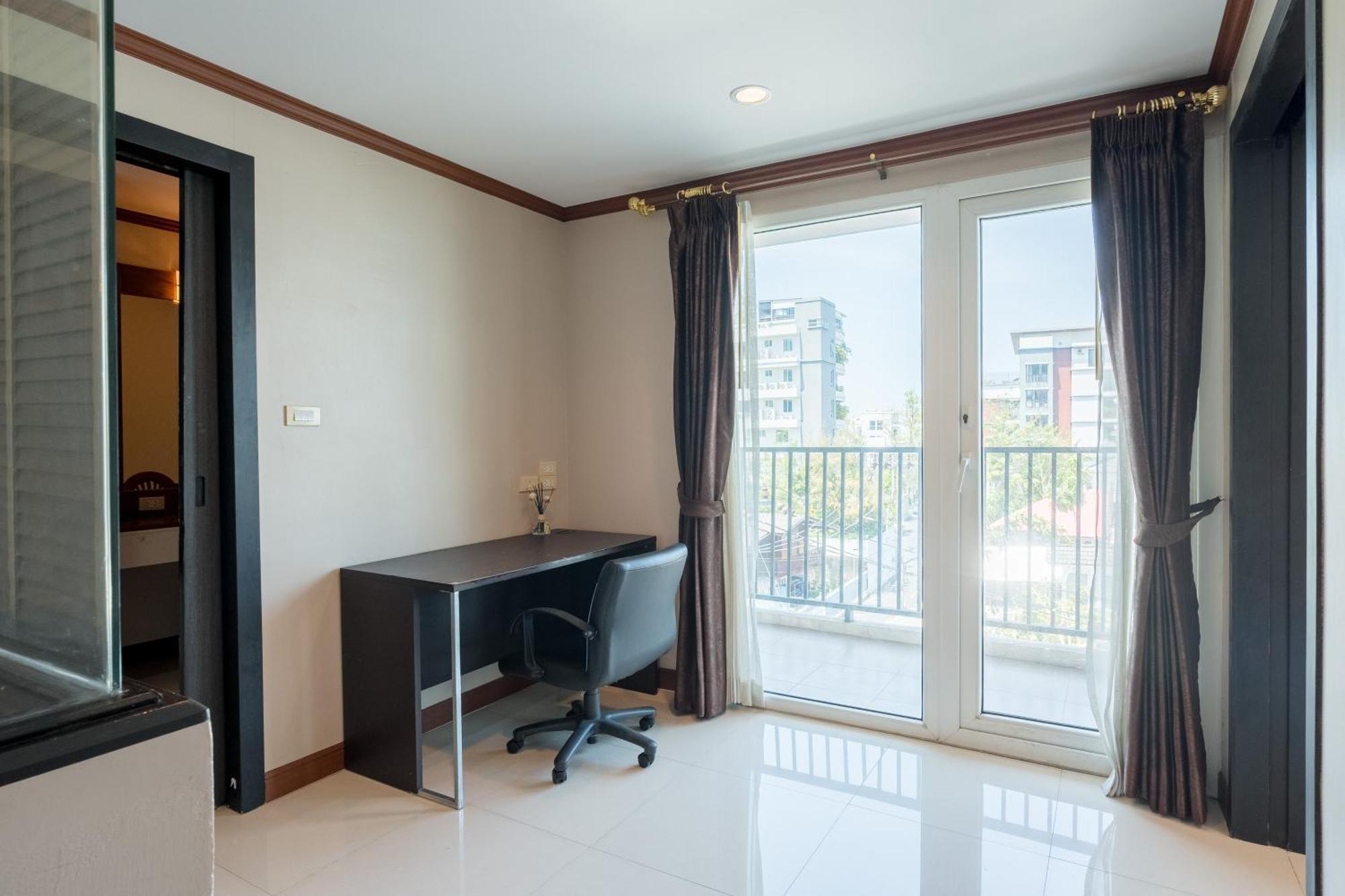 Phoenix Serviced * Bangkok
