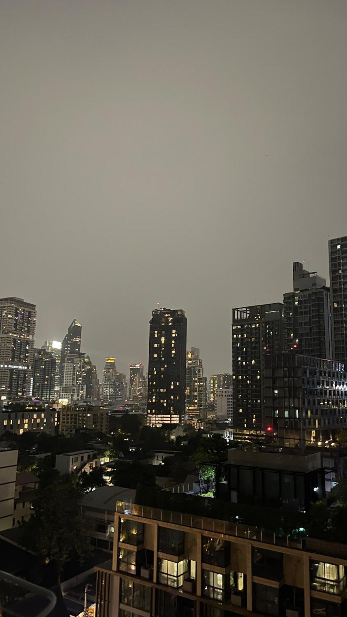 Apartment Beautiful Condo, Bts Thonglor, 5mins By Walking Bangkok