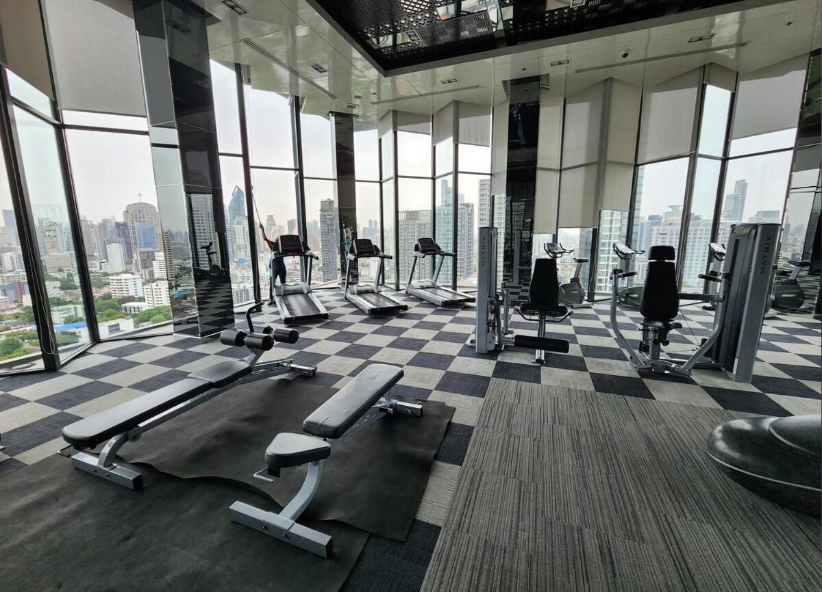 Beautiful Condo, Bts Thonglor, 5mins By Walking Apartment Bangkok