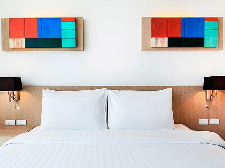 Vic 3 - Sha Hotel