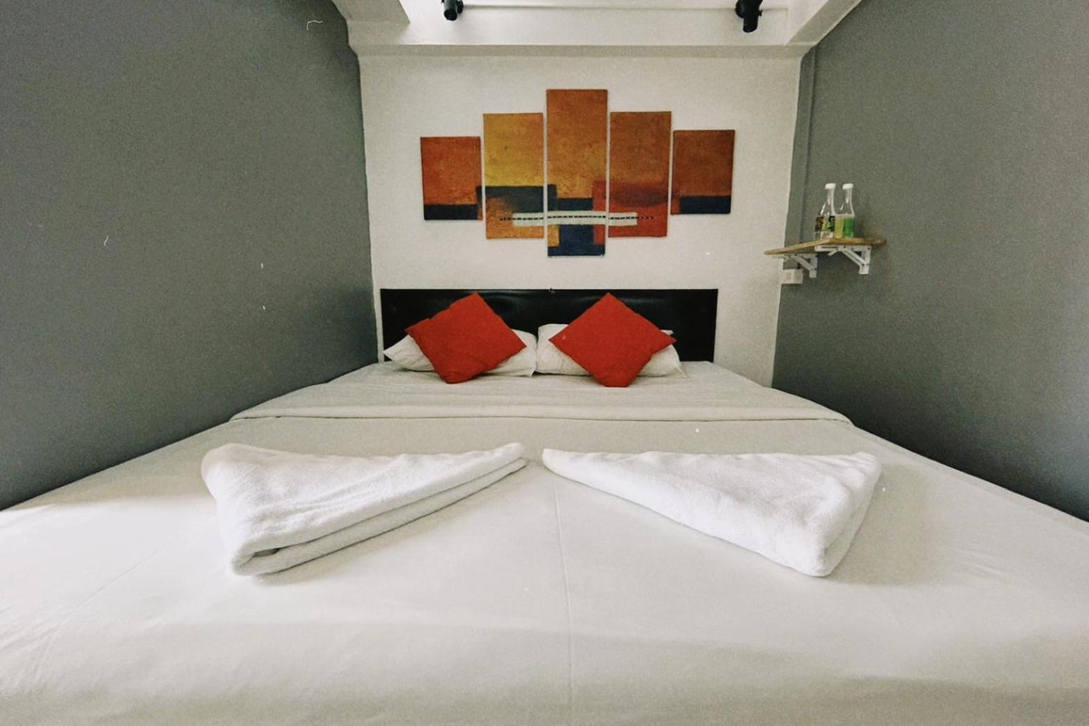 Guest house Happio Near Chabad House