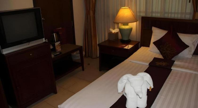 Hotel De Arni 3*