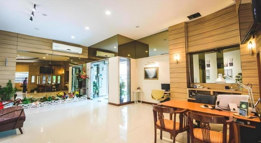 New Suanmali Resort