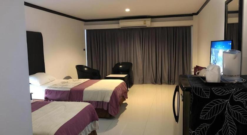 Town In Town Gardent Hotel 3*