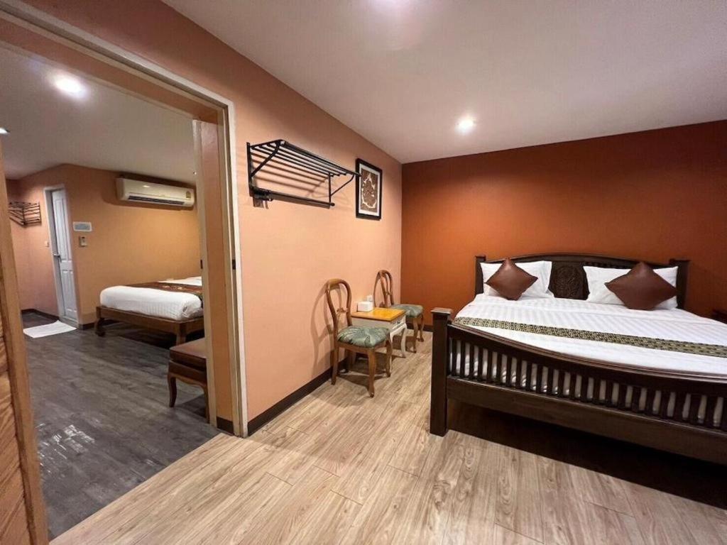 Phaphoom Boutique Hotel