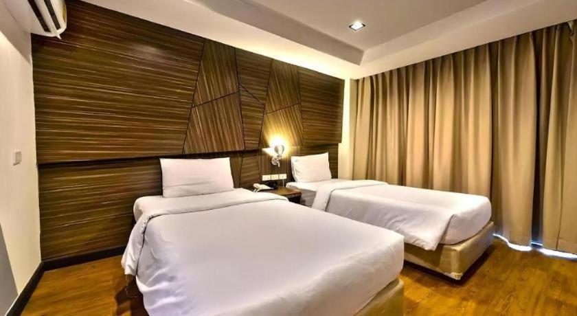 H2 Hotel 3*