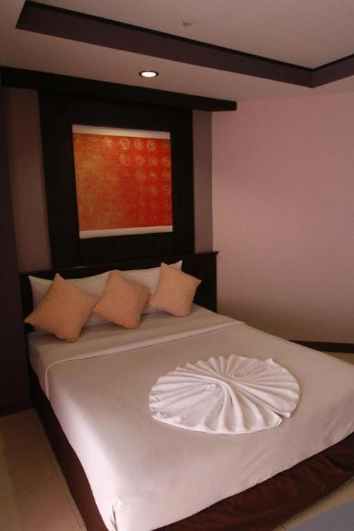 Grand Pinnacle Hotel