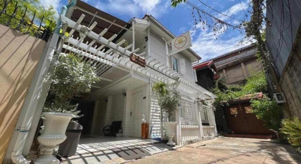 Ban Thungdang Housetel 2* Bangkok