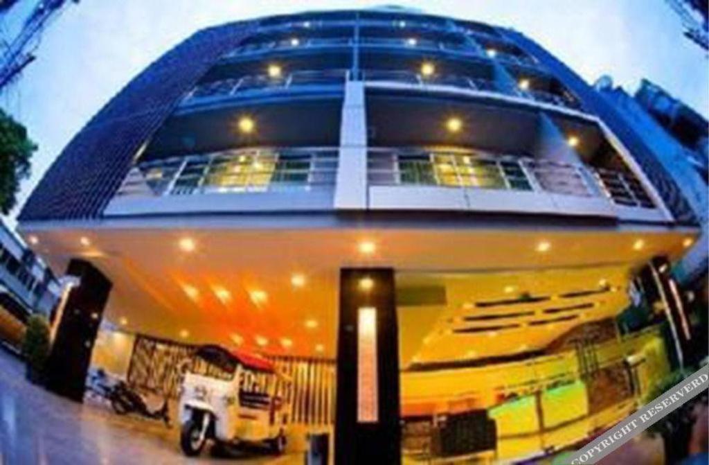 Icheck Residences Sukhumvit 20 Hotel 3*