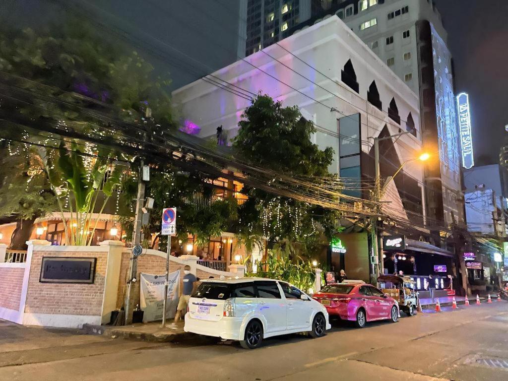 Hotel Grand President