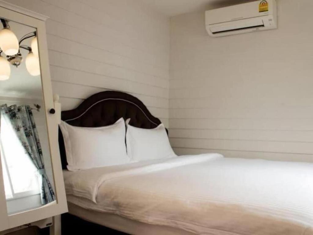 Ban Thungdang Housetel Bangkok