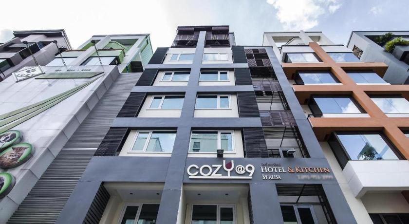 Cozy At 9 And Kitchen Hotel 3*