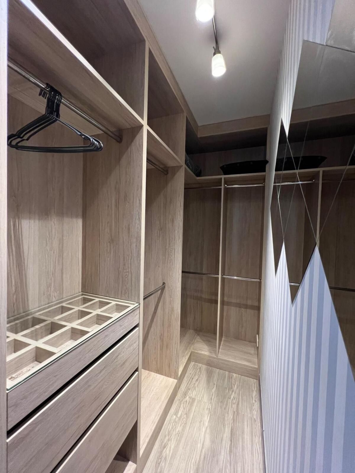 Apartment Modern - Bts Bang Chak - Pool, Gym, Wi-fi