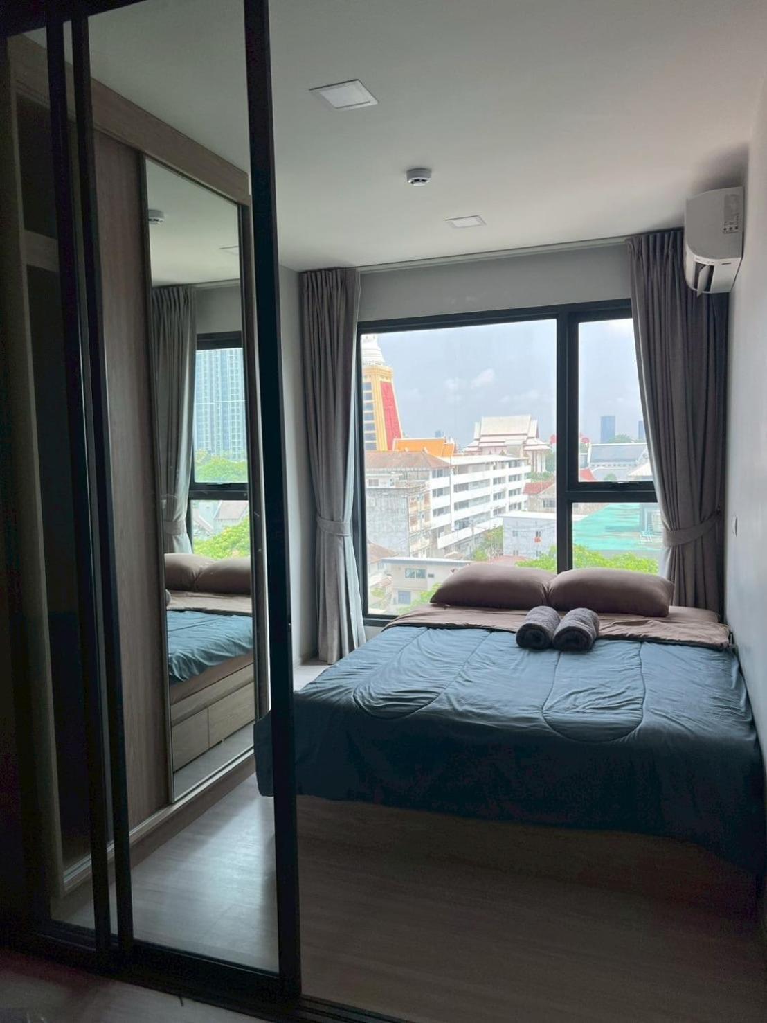 Luxury - Bts Punnawithi - Pool, Gym, Wi-fi Apartment