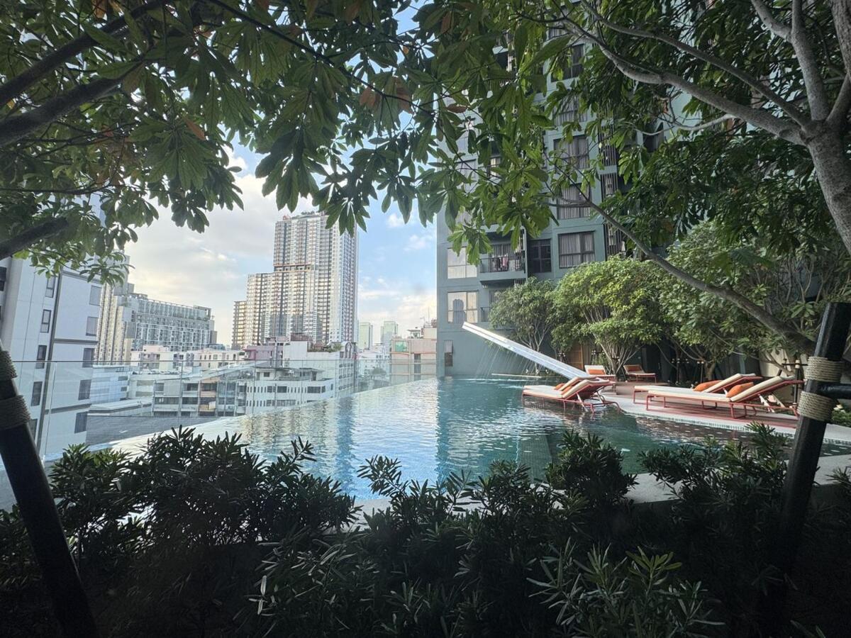 The St-age Condo-huai Khwang Apartment Bangkok