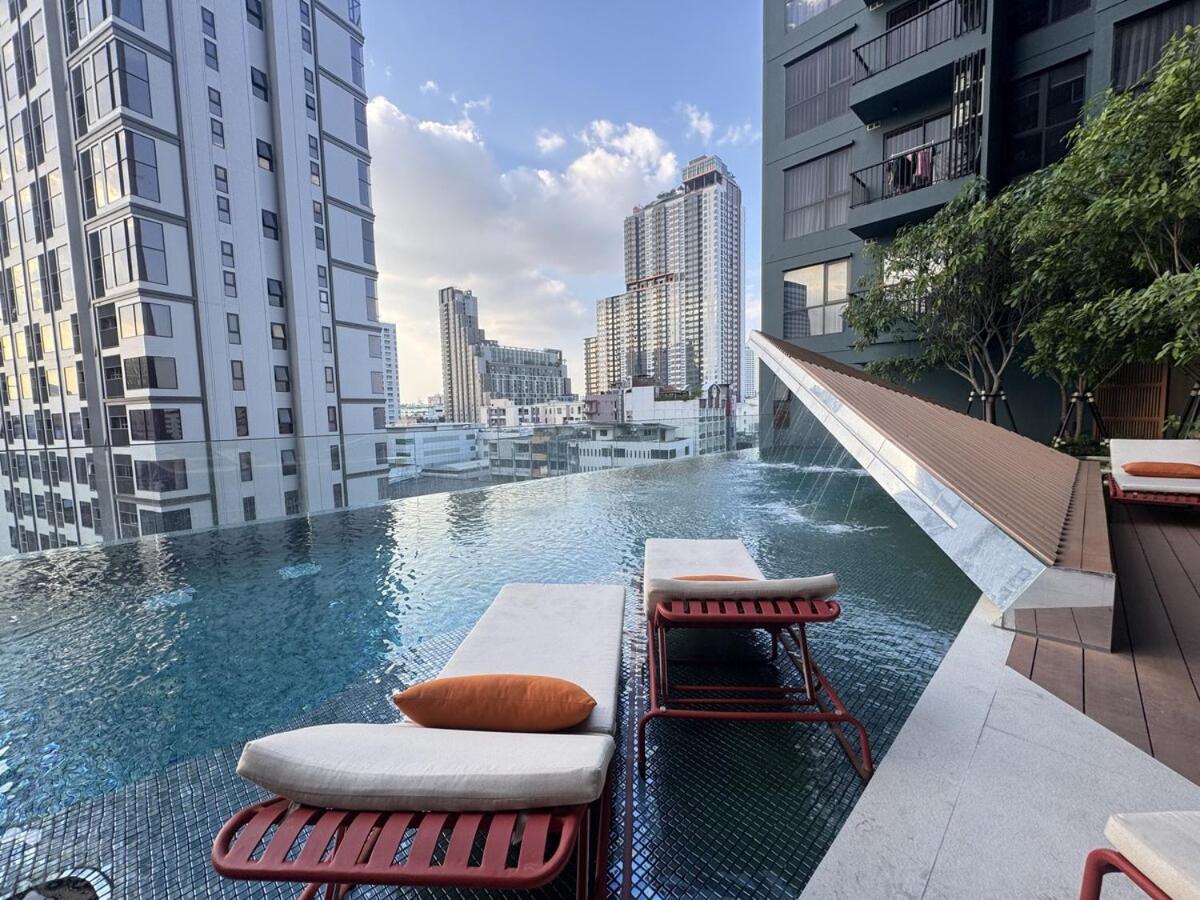 The St-age Condo-huai Khwang Bangkok