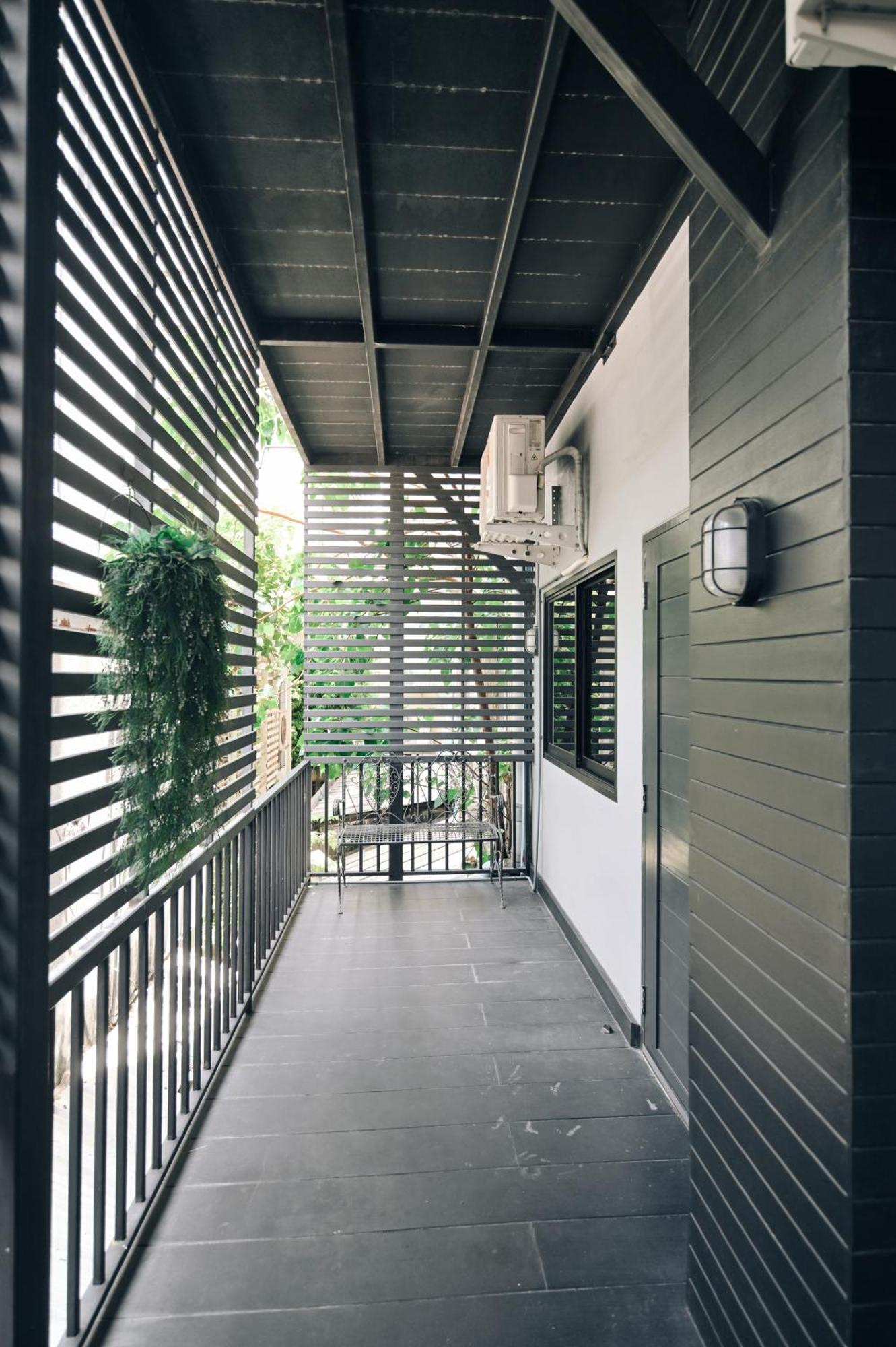 Albergue Castle Black
