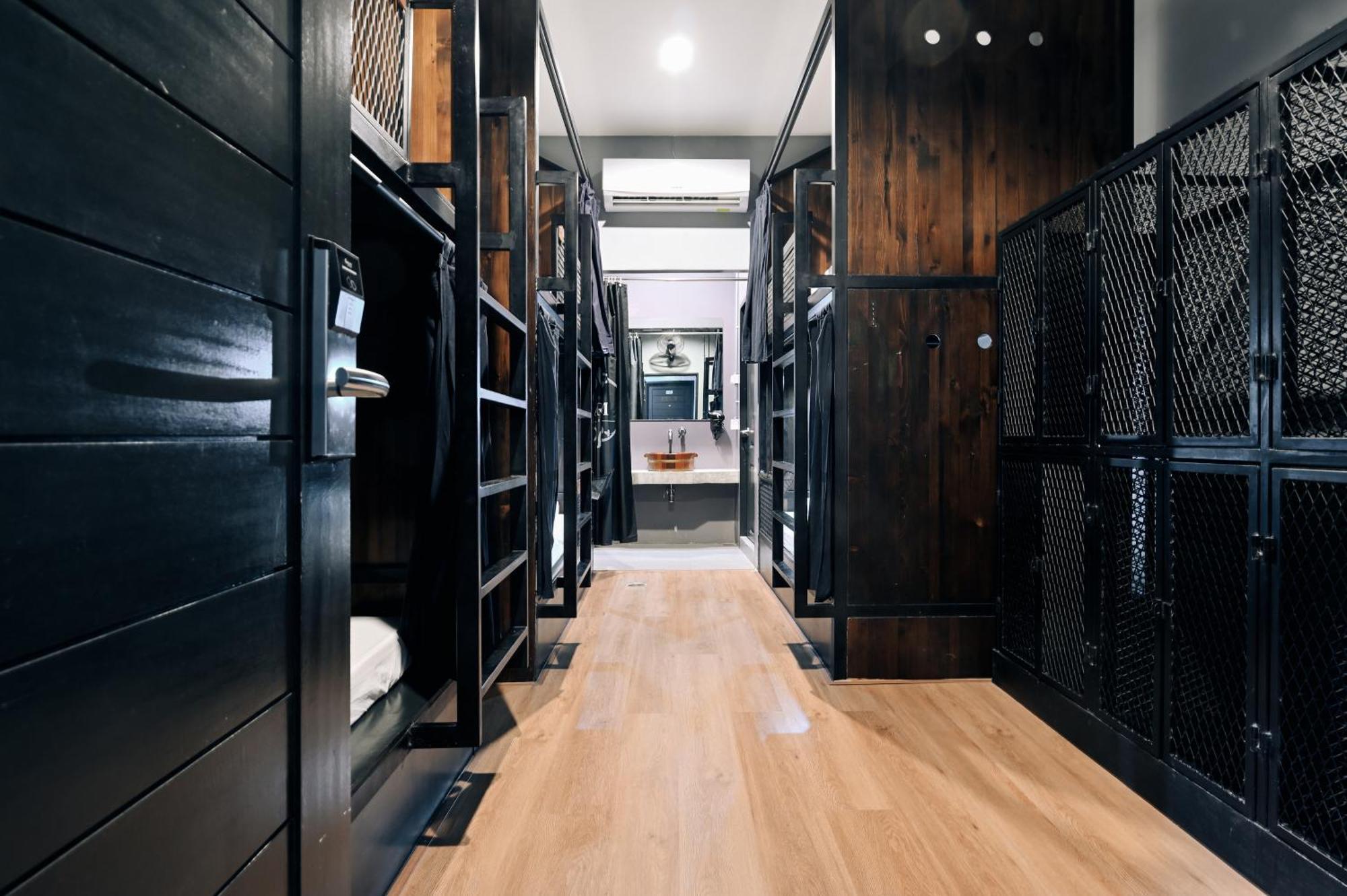 Albergue Castle Black *