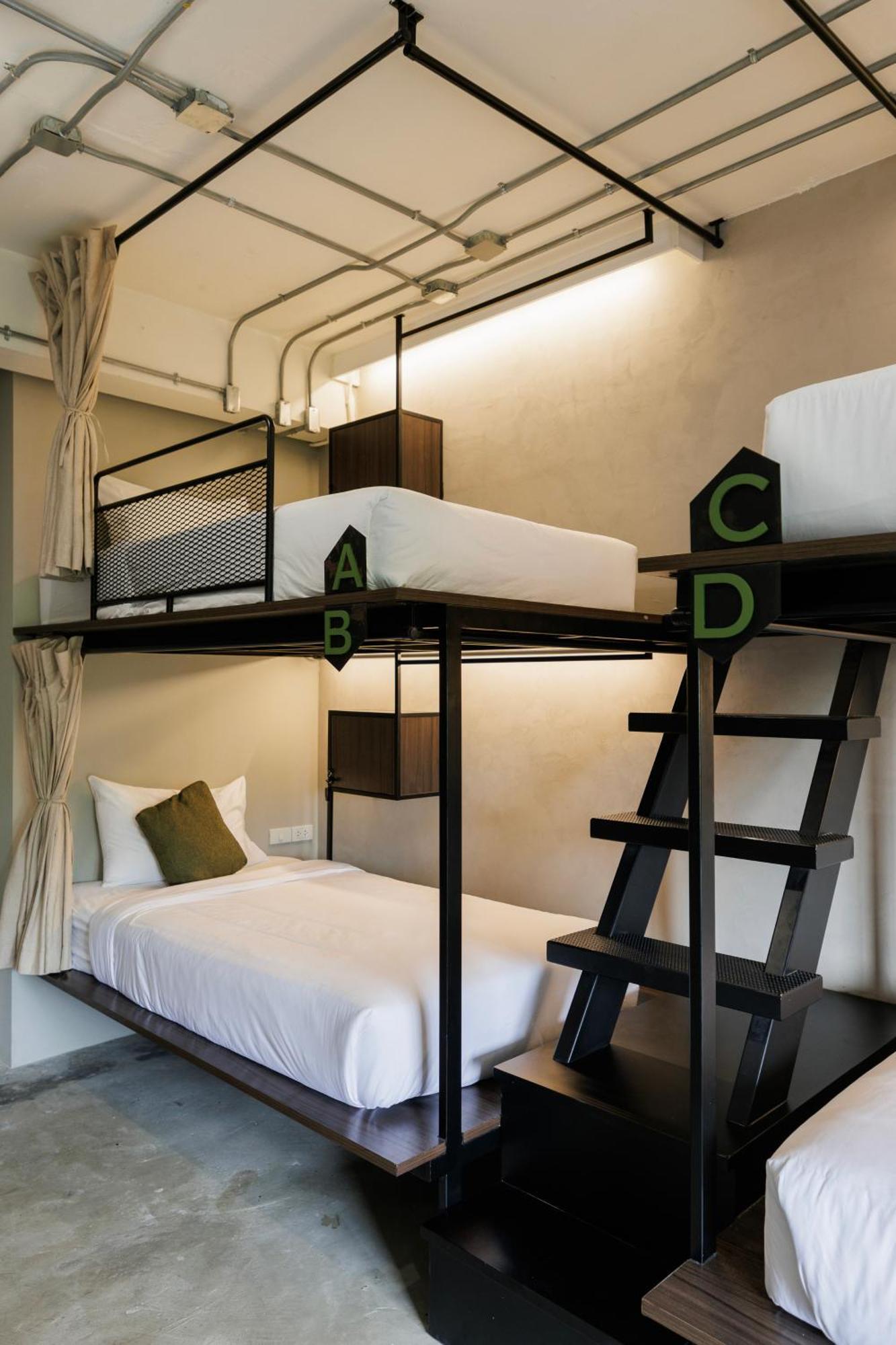 C'house Hostel