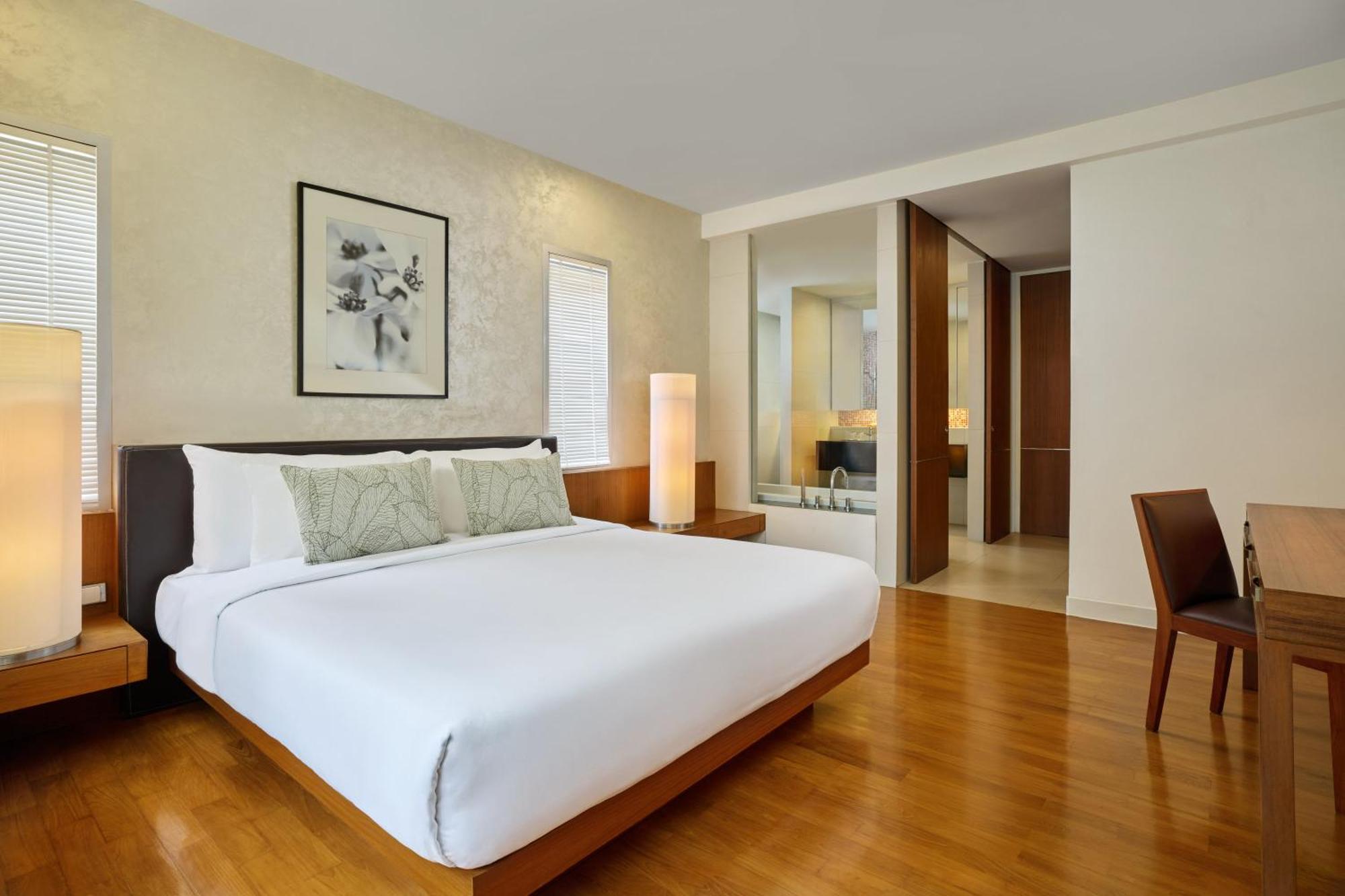The Park Nine Srinakarin Hotel 4*