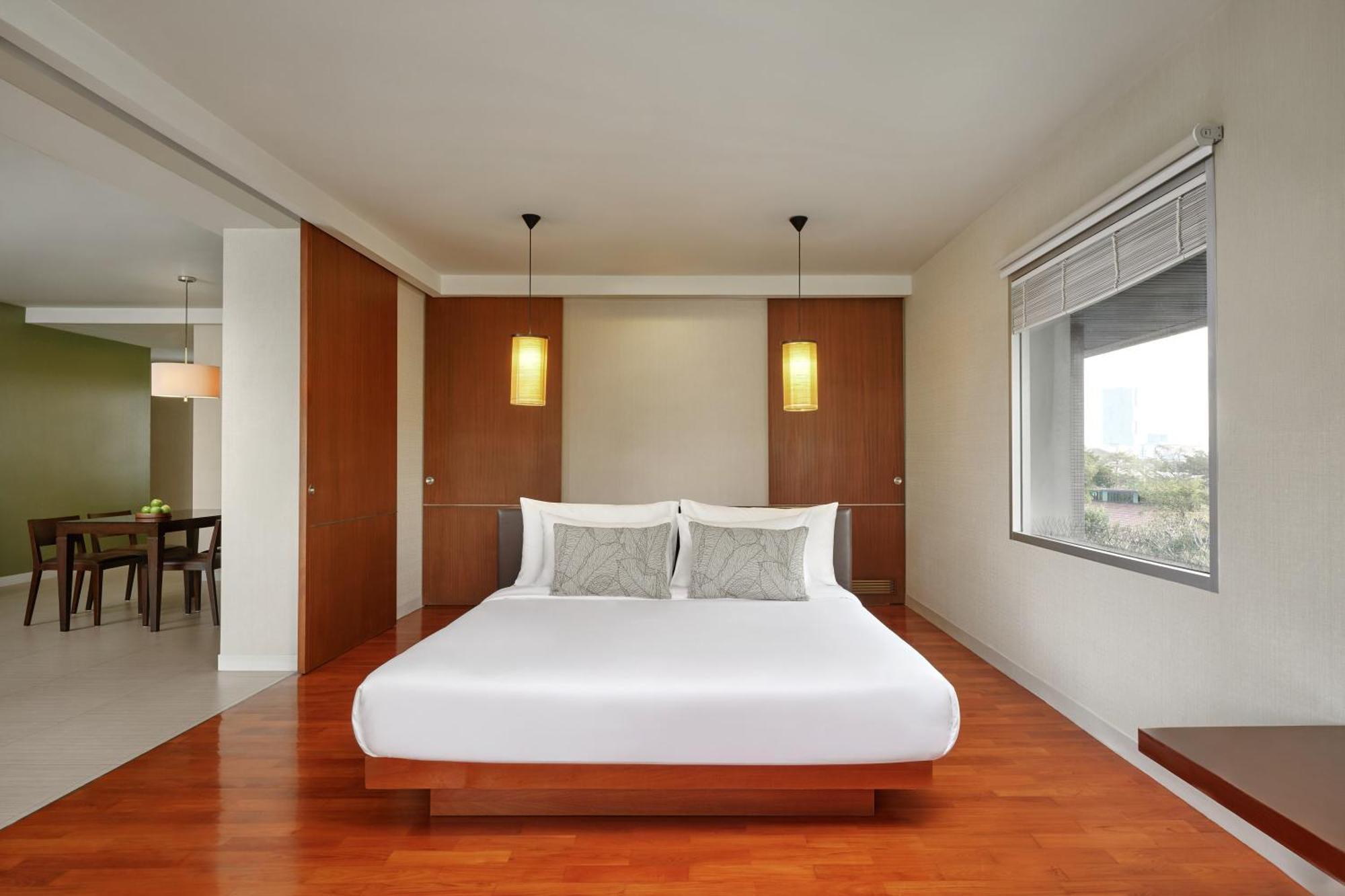 The Park Nine Srinakarin 4*