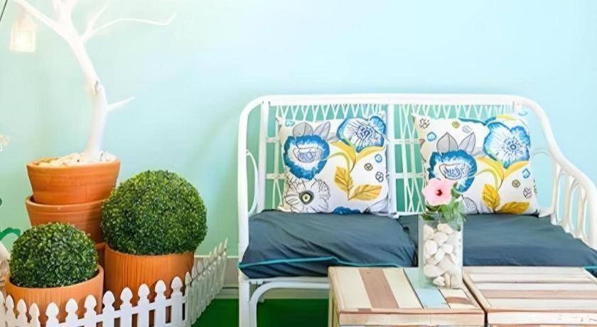 Kamin Bird Hostel