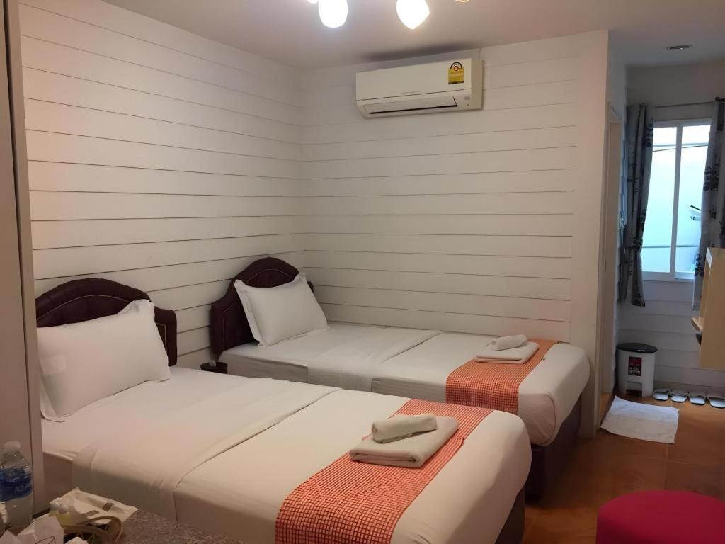 Ban Thungdang Housetel Hotel Bangkok