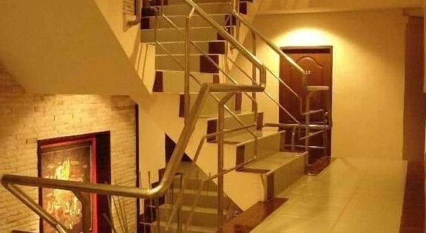 Hotel Grand Pinnacle 3*