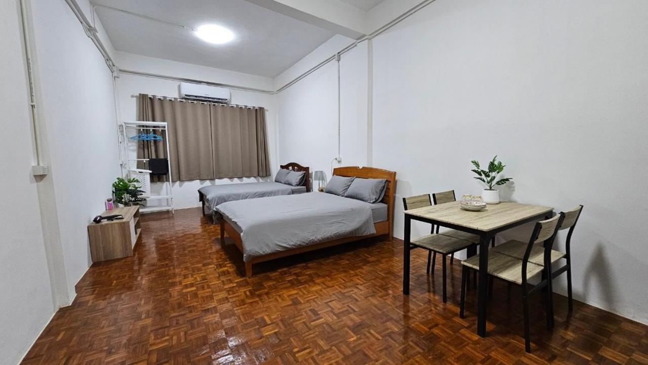 Nan Square Bed & Breakfast Bangkok