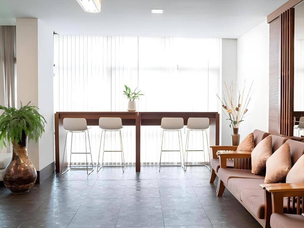 Hotel B2 Srinakharin Boutique & Budget Bangkok