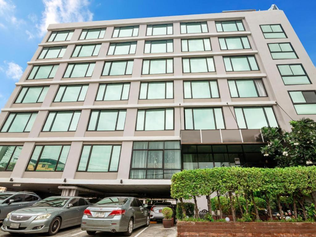 B2 Srinakharin Boutique & Budget Bangkok