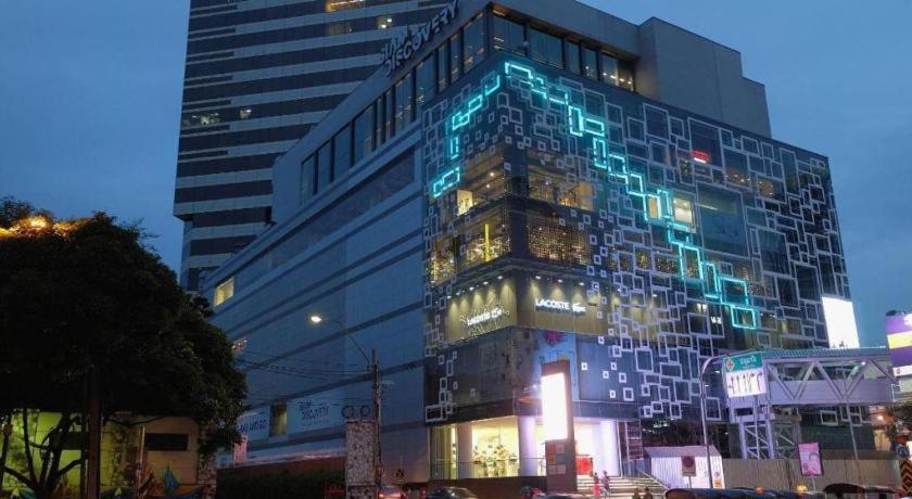 Oyo 818 Suksomboon Hotel Bangkok