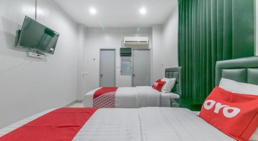 Oyo 818 Suksomboon Hotel Bangkok
