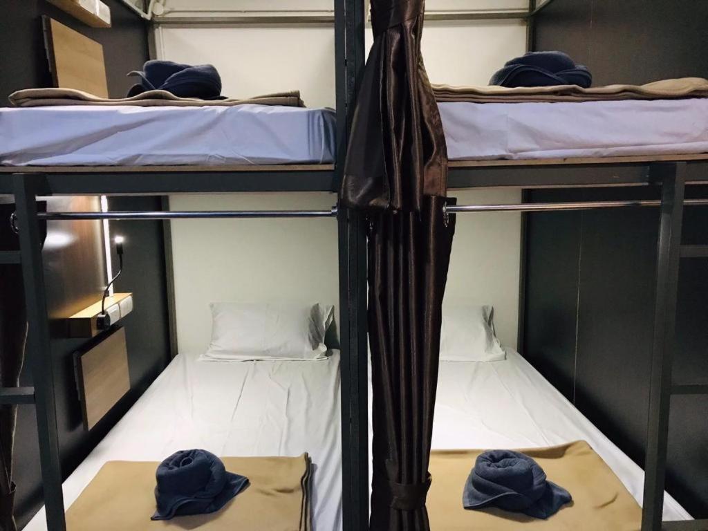 Hostel Sleep Cafe @ Hidee