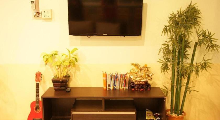 Friends House 3*