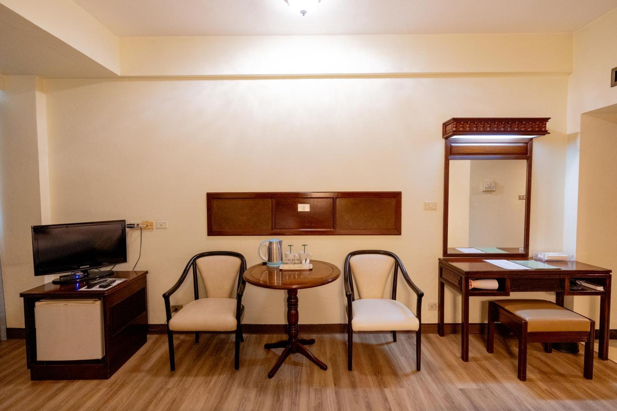 Mido Hotel 4*
