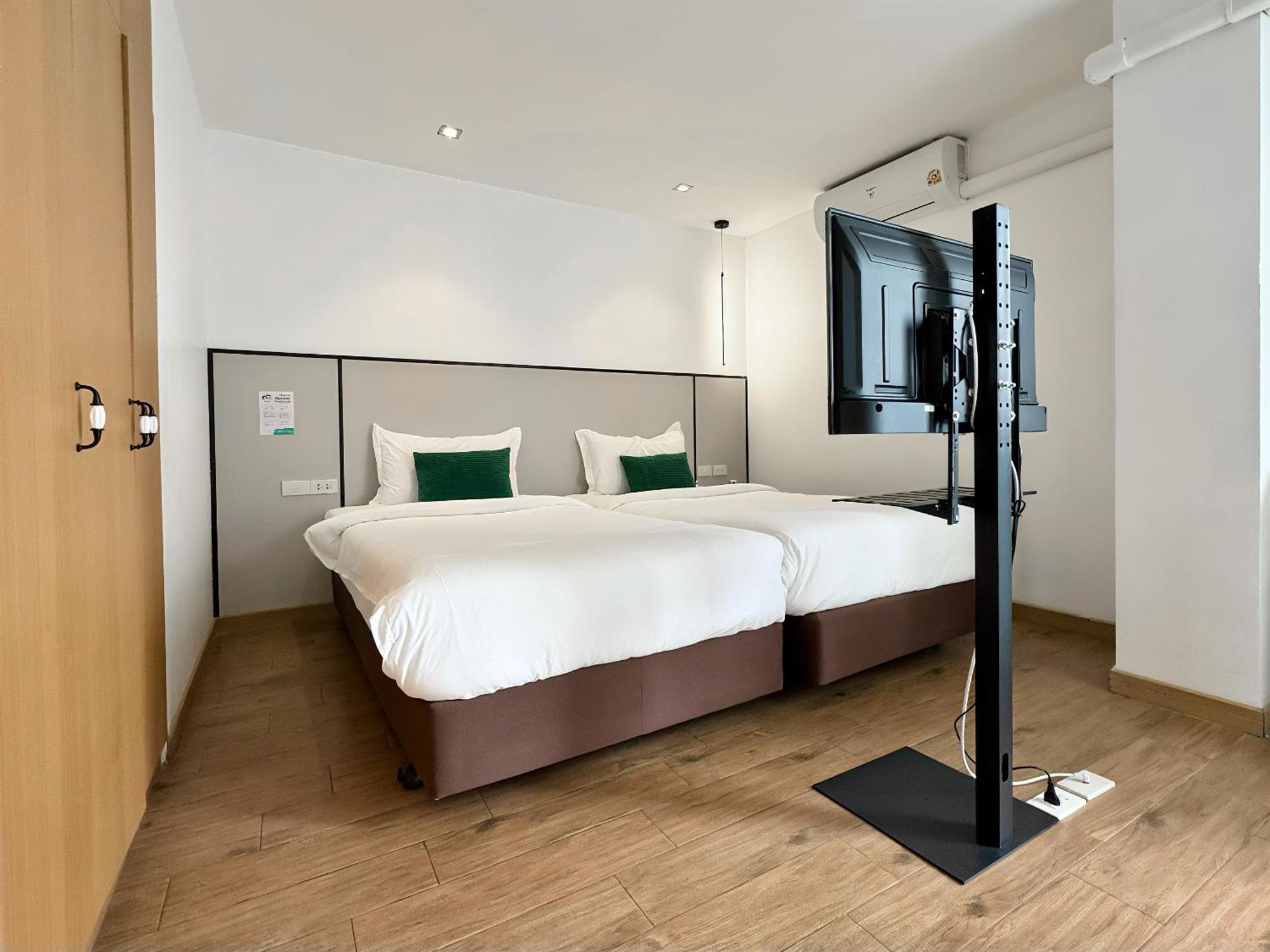 Pentafield Apartment