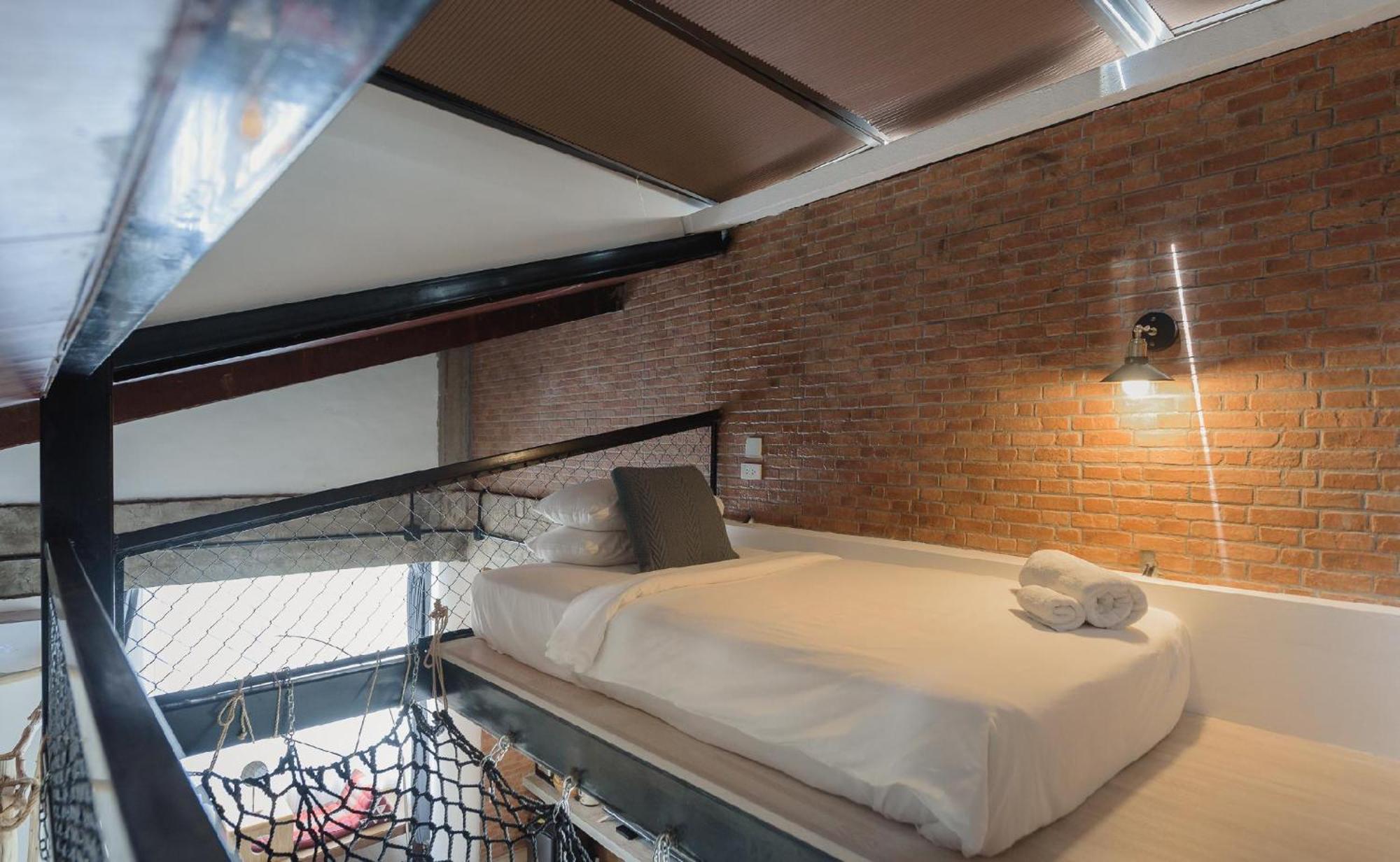 Yolo Boutique Hotel Bangkok