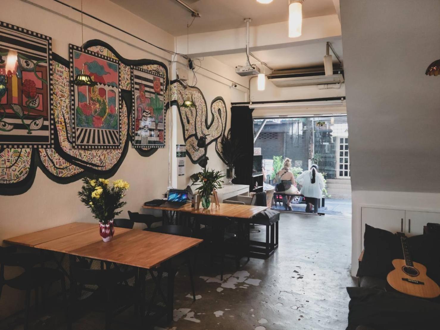 Hostel Holy Sheet Bangkok