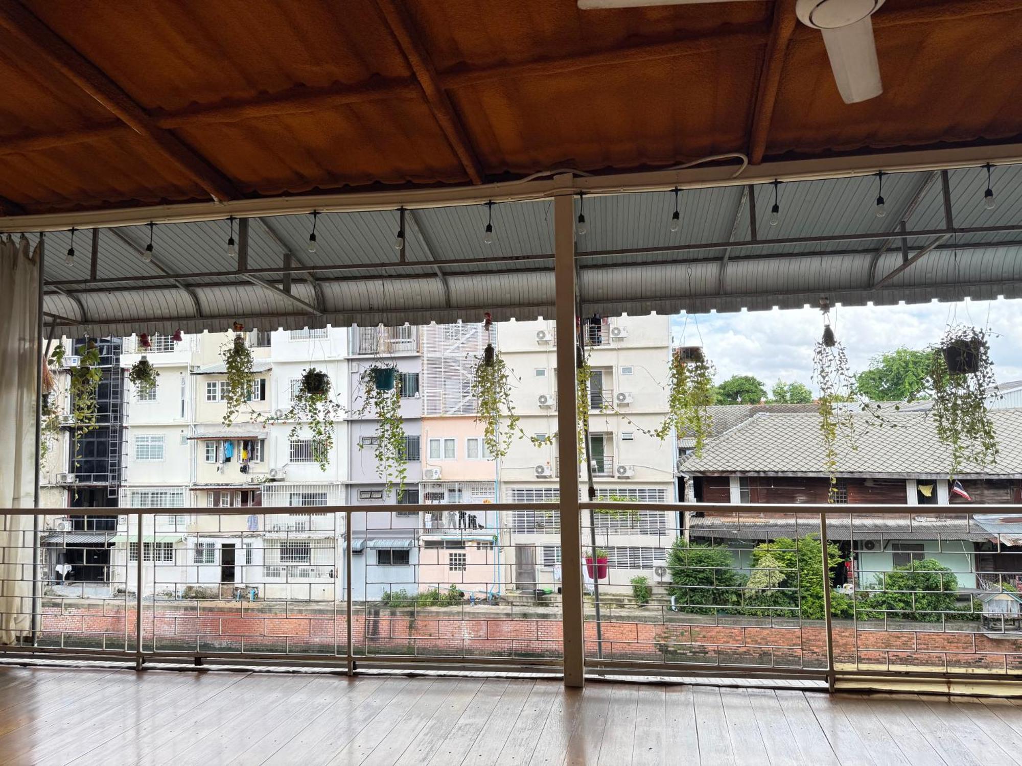 Baan Nampetch Hostel