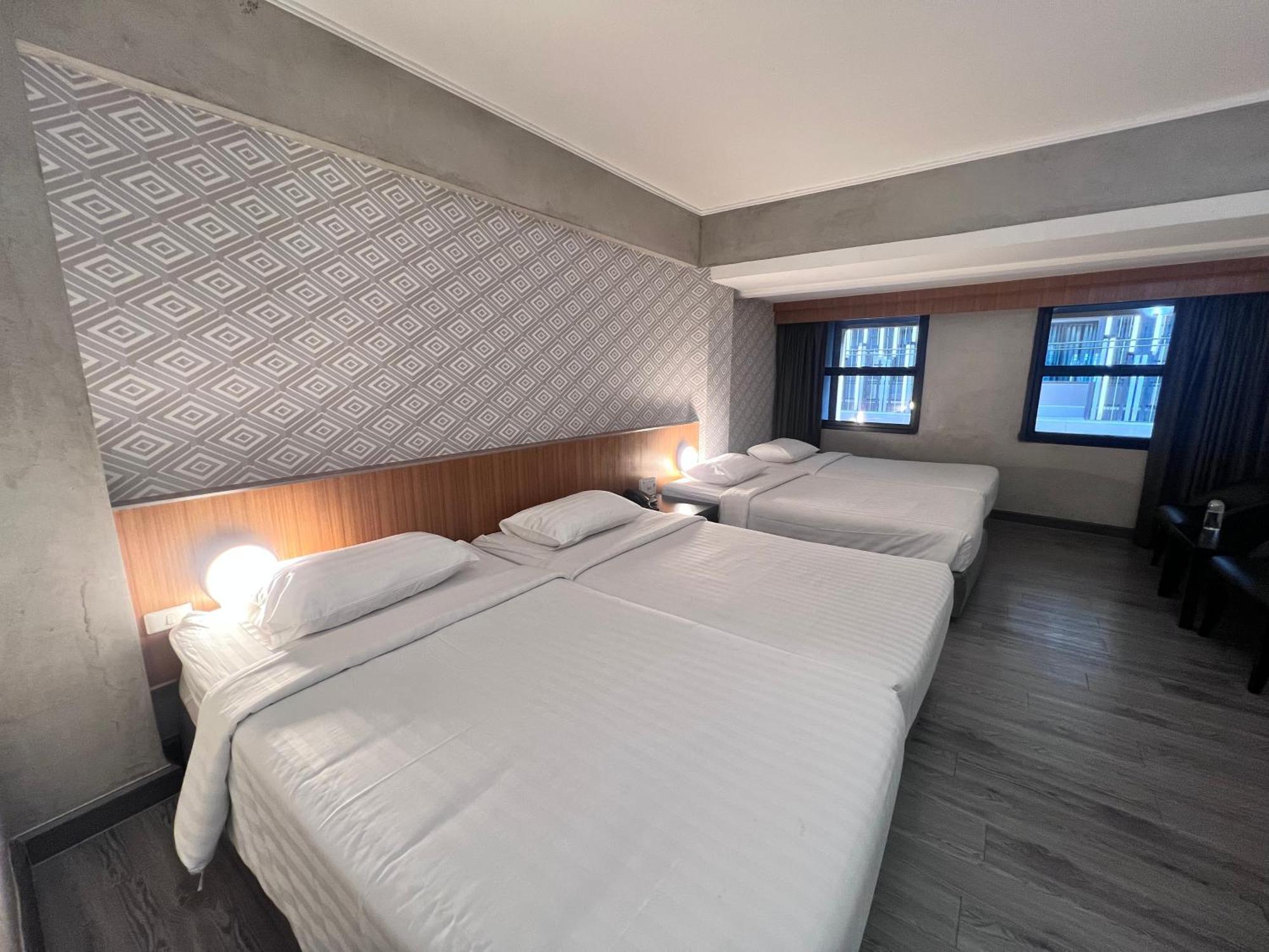 Hotel White Palace 3*