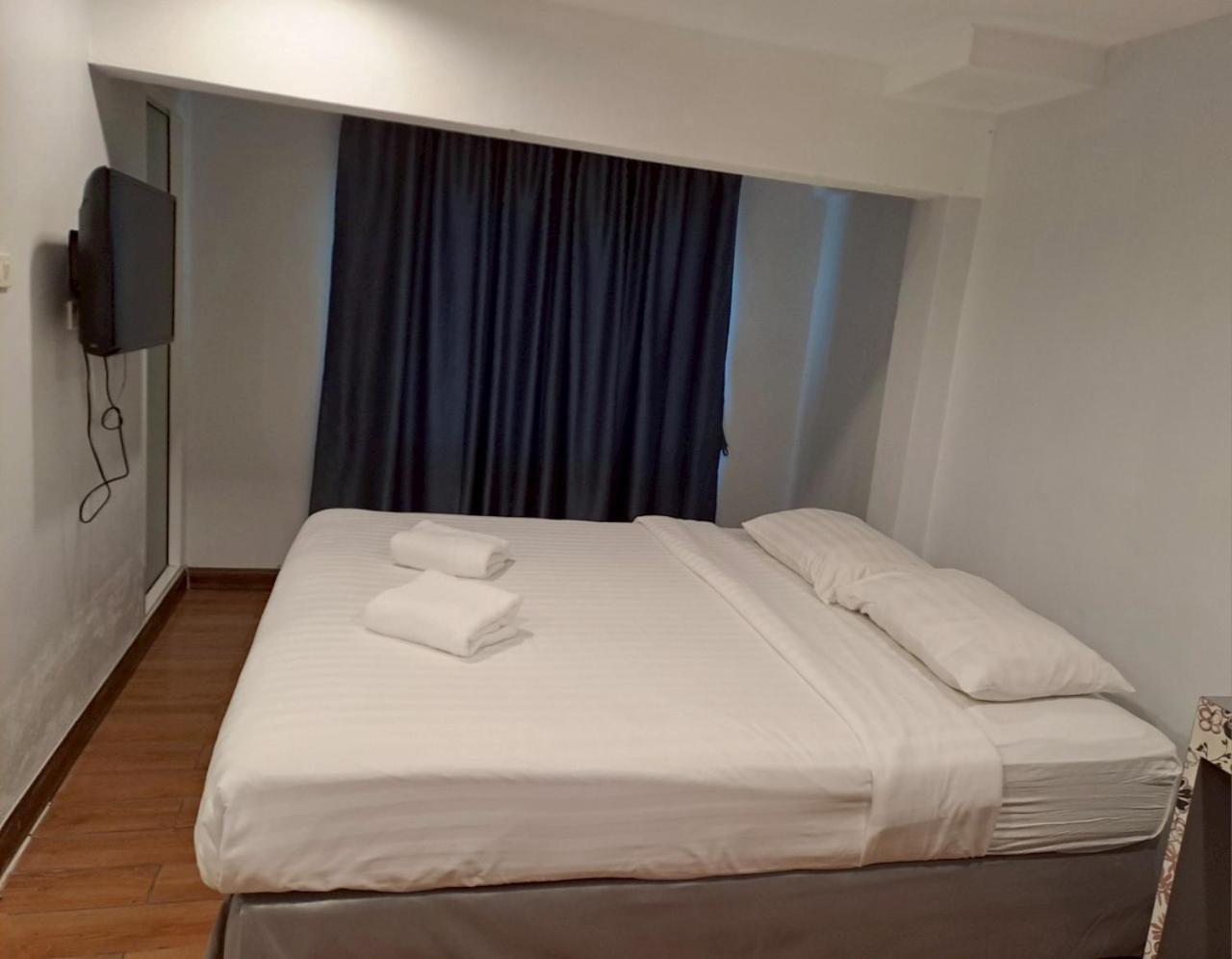 Nantra Ploenchit 3*